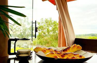 Chalé Mirante, piscina, cachoeira, lago e vista espetacular em Alexânia Goiás - Foto 18