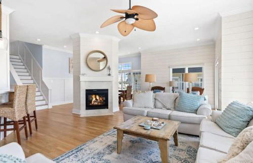 Topsail Treasure's - Oceanfront Luxury Spa Pool - Foto 6