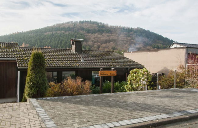 Stylish Holiday Home near Winterberg with Private Sauna House, Terrace, & Garden - Foto 1