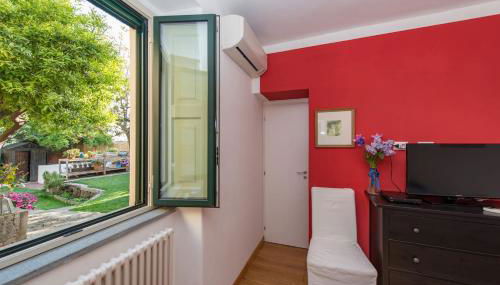 Il Pozzo e l'Ulivo - just 200 meters from the Metro - - Foto 2