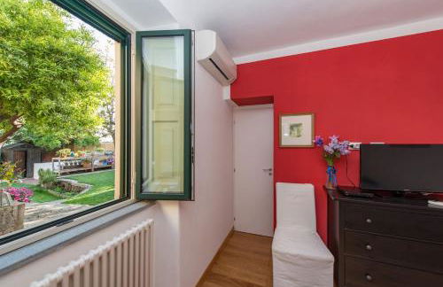 Il Pozzo e l'Ulivo - just 200 meters from the Metro - - Foto 2