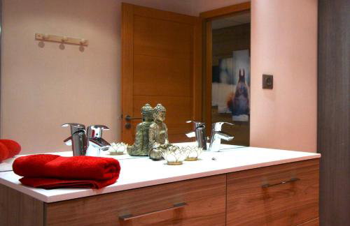 Appartement bien-être pour deux avec sauna privatif et piscine naturelle - Le Domaine des Fleurs Gérardmer - Photo 7