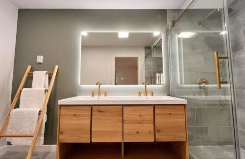 Luxury Woodstock Retreat Hot tub and heated pool - Foto 36