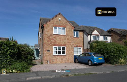 Quick Deals l 5 Bedroom l Sleeps 10 l Parking l Ideal for Groups l Oak Stays Short Lets & Serviced Accommodations - Foto 59