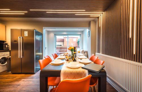 Hot Tube&Private Driveway&11 Guests Family&Contractors Bedford - Foto 47