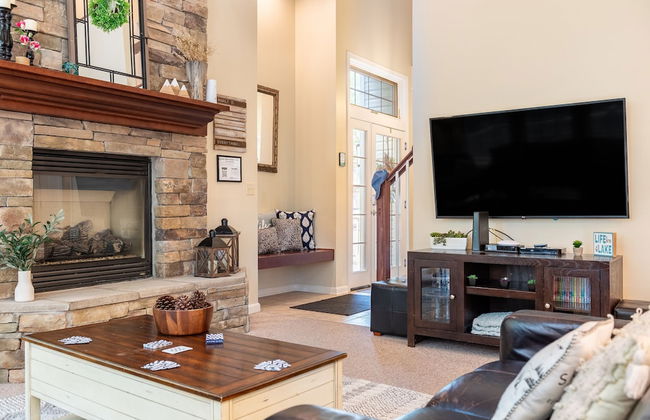 Highland Hideaway by Avantstay Group Poconos Retreat w Patio Game Room - Foto 7