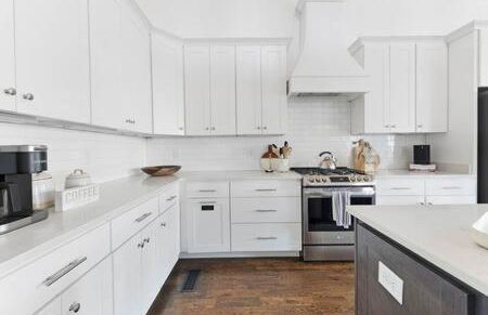 The Maple House - Huge Backyard & Mins to Broadway - Foto 4