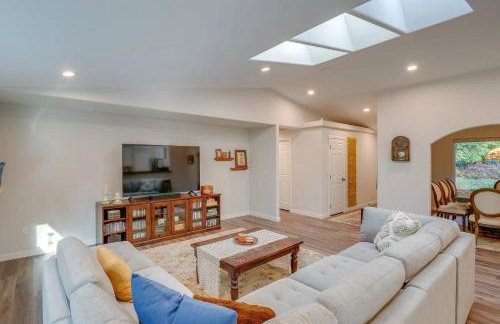 Modern Bellingham Home for work & play, beach access - Foto 3