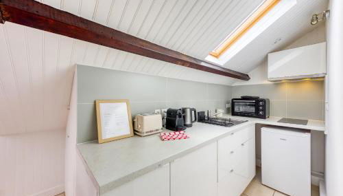 La Cozy Space - 1 min Gare De Corbeil - Foto 3, stove, toaster