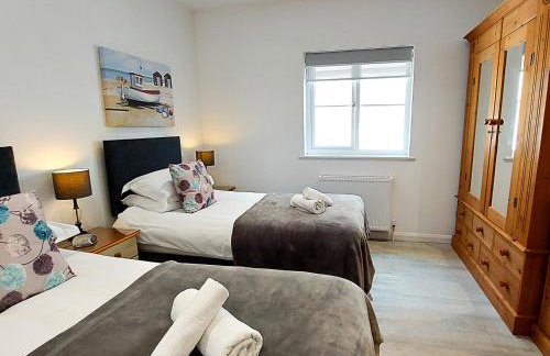 Meadow View Apartments are 2 and 3 bedroomed with private parking - Foto 54