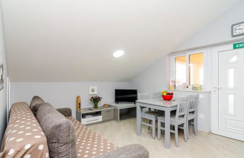 Apartments Donita - Standard Two Bedroom Apartment with Balcony and Sea View - Foto 2