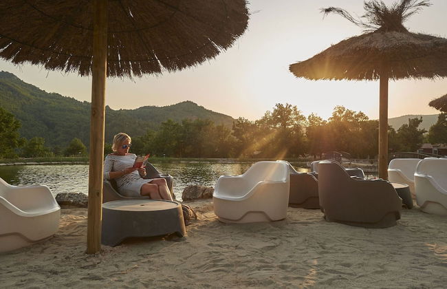 Scenic Retreat w/ Terrace - Foto 17