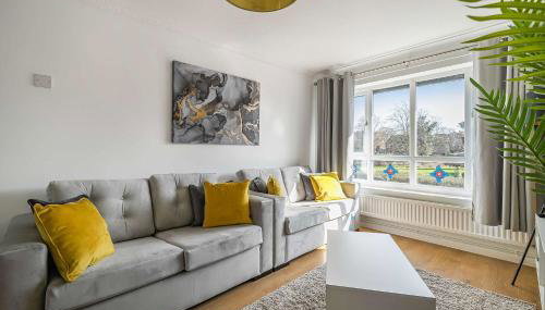 Stylish 2BR Apartment near MCR Airport - Foto 3