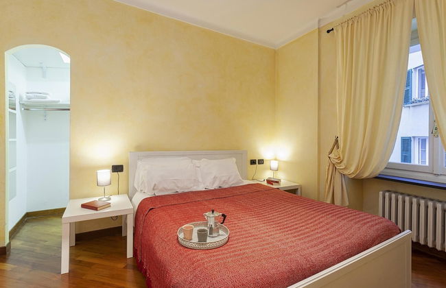 Happy Square in the Center by Wonderful Italy - Foto 4