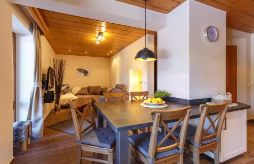 BERGSUCHT-Ruhpolding, Traumlage am sonnigen Südhang, kostenlose Parkplätze, schnelles WLAN, ruhige Sackgasse, NETFLIX inklusive - Foto 21