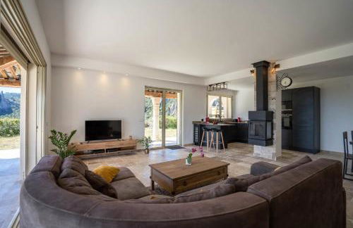 VILLA L'ESTEREL AVEC PISCINE VUE MER -MANDELIEU 06210- 6 Pers - Foto 8