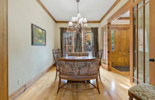 Lakefront Retreat Luxury Home with Private Dock - Photo 9