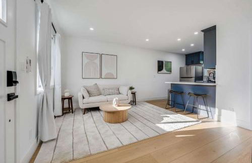 Brand New Apt w Parking Blocks from Downtown- C - Foto 2