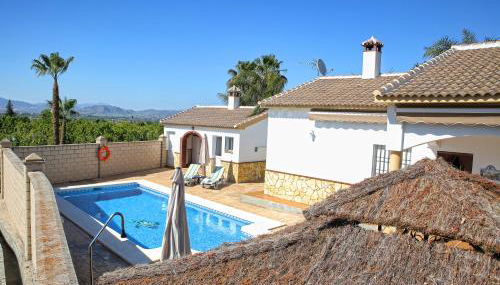 Casa Rural Típica Andaluza, WiFi,Piscina, Barbacoa, Aire Acondicionado, 5min Centros - Photo 4