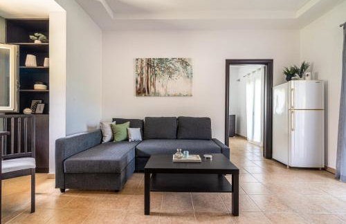 Ceronia Renovated House near the Beach - Foto 30