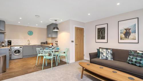 Executive Apartments - Photo 3, stove, dishwasher, pet friendly, toaster, minibar