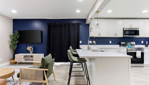 Chic Boho Retreat Near Downtown - Photo 4