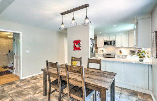 Spacious Family Home Near Hiking and Breweries! - Foto 9