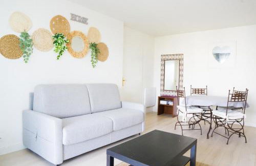 Élégant apt avec vue Tour Eiffel & parking privé - Foto 9