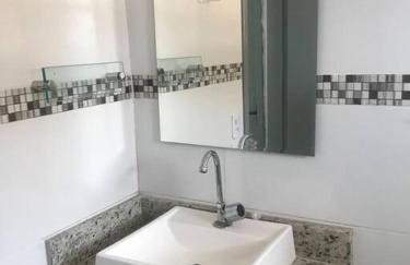 Casa com piscina, grande e espaçosa no Condomínio dos Pássaros - Foto 33