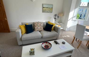 Tree Tops Apartment in Tunbridge Wells - Photo 8