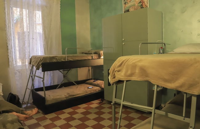 Român Holidays Hostel - Foto 30