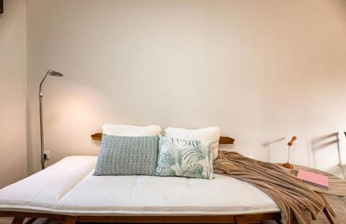 Charming brand-new loft with garden and pool - Foto 18