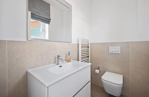 GUT KLETKAMP "Mühlenhof 5" - Ruhige Ferienwohnung mit 3 Schlafzimmern I Terrasse mit See- & Naturblick I Gemeinschaftsgarten I 15 Min zur Ostsee I Küche I Parkplatz I Waschmaschine I WLAN - Foto 10