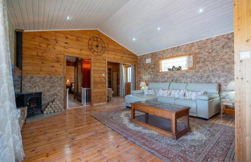 Rustic Villa Retreat - Foto 24