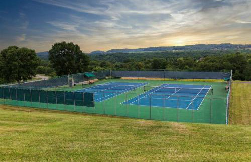 Relaxing 2Bedroom Townhome w/Playroom & Great View - Foto 65