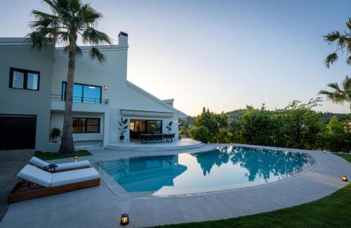 Gregorys Private Luxury Villa with Heated Pool & Gardens - Foto 45