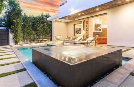 Luxe Weho Villa, Walk to Melrose Ave, Pool + Hot Tub North Vista by Avantstay - Foto 3