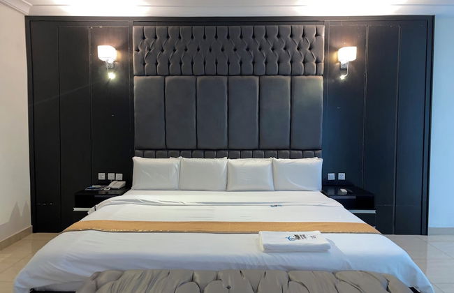 Aaron's Place Luxury Apartments & Rooms - Photo 14