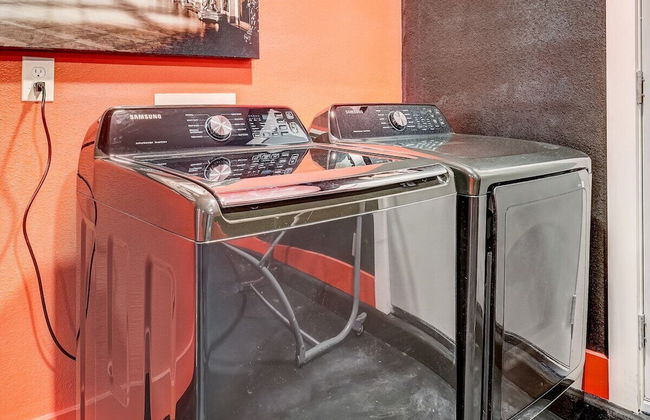 Vibe House Message Now for Summer Special - Foto 30