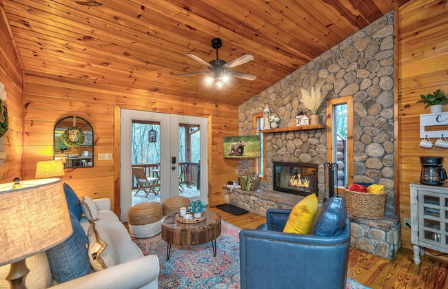 Misty Creek Cabin Private 3 BDR w/ Game Room! - Foto 17