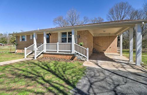 Greers Ferry Home with Yard, Less Than 1 Mi to Marina! - Foto 1