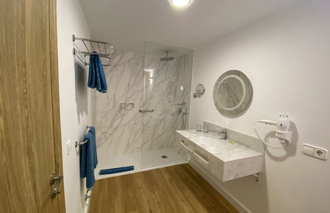 Hotel Esmeralda Maris by LIVVO - Photo 35