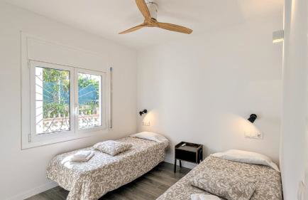 Villa Mas Blau by Host&Joy - Photo 17
