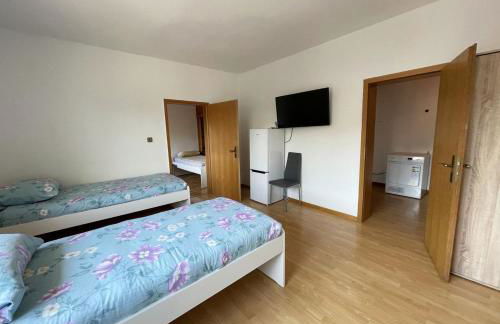 Fully equipped Apartment with Balcony in Duisburg - Photo 12