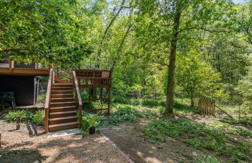 Black Cabin Getaway in Woods I Valpo - Foto 9