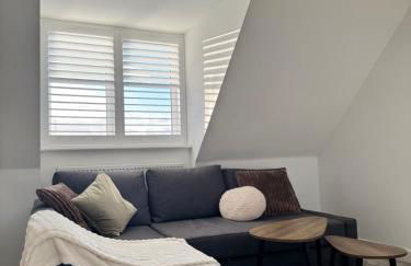 Parkside Luxury 3 bedroom home, 5 min to Ebbsfleet Station and has free Parking - Foto 45