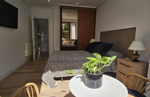 Alojamiento con gran terraza en el centro de Irún - Foto 2