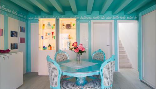 Tiffany Home - Photo 1, Lobby or reception