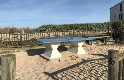 T2 front de mer piscine parking terrasse du samedi au samedi juillet août 2026 - Foto 32