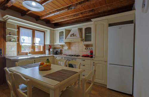 VILLA PEPONI Spacious Traditional Villa with Garden - BBQ & Private Parking - Photo 27